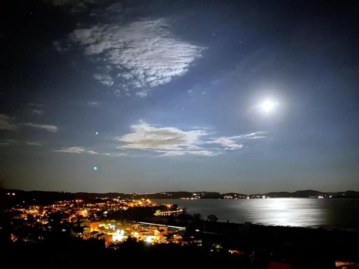 Antico Casale Tiravento Aparthotel Passignano sul Trasimeno Exterior foto