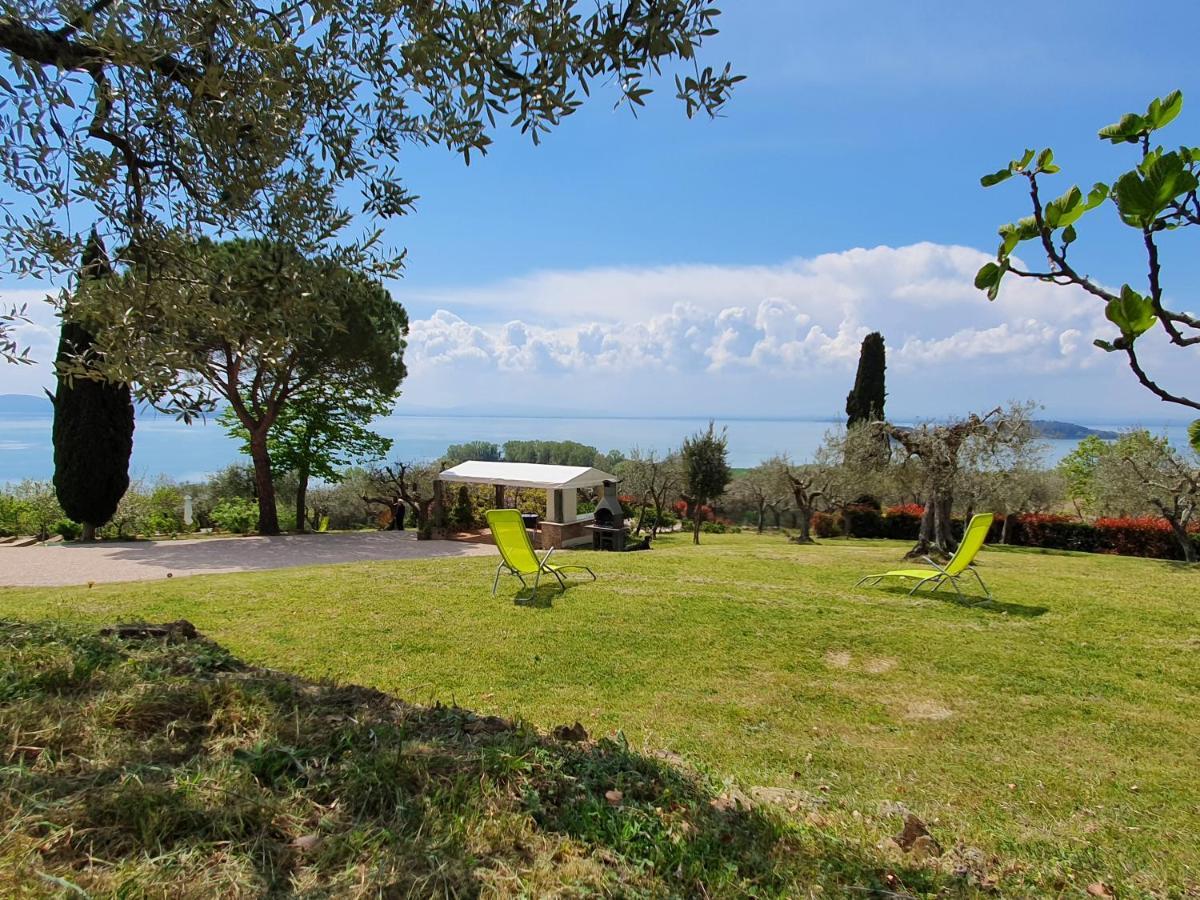 Antico Casale Tiravento Aparthotel Passignano sul Trasimeno Exterior foto