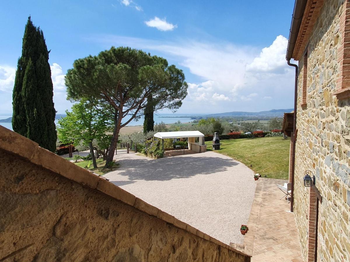 Antico Casale Tiravento Aparthotel Passignano sul Trasimeno Exterior foto