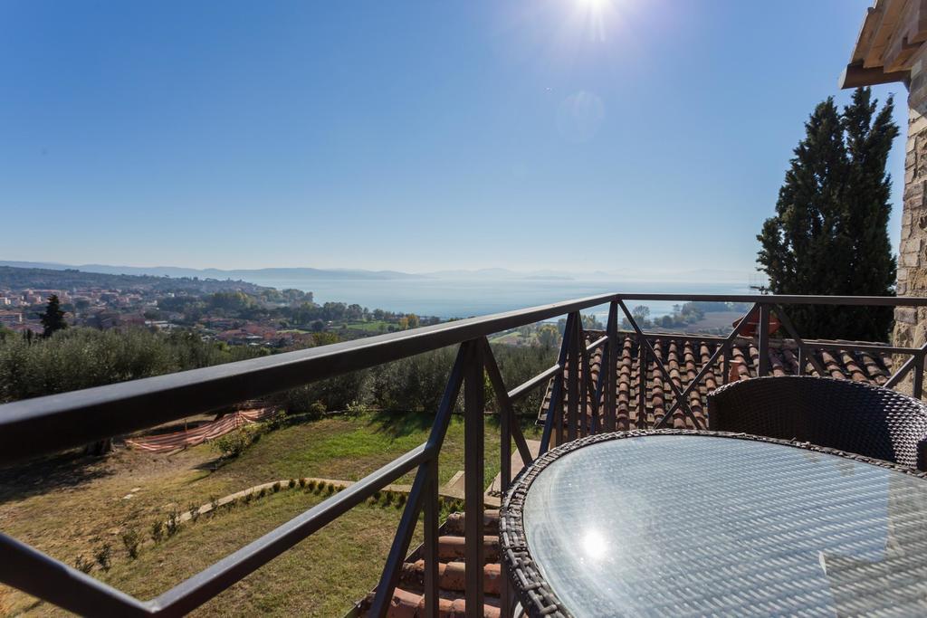 Antico Casale Tiravento Aparthotel Passignano sul Trasimeno Cameră foto