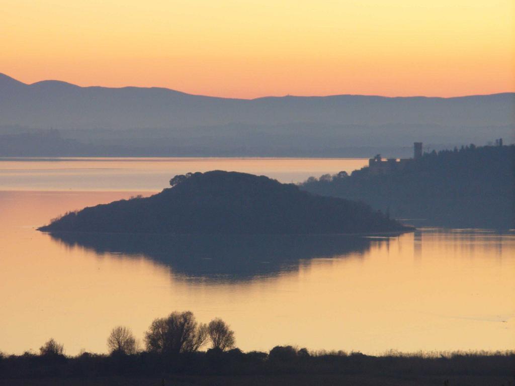 Antico Casale Tiravento Aparthotel Passignano sul Trasimeno Cameră foto